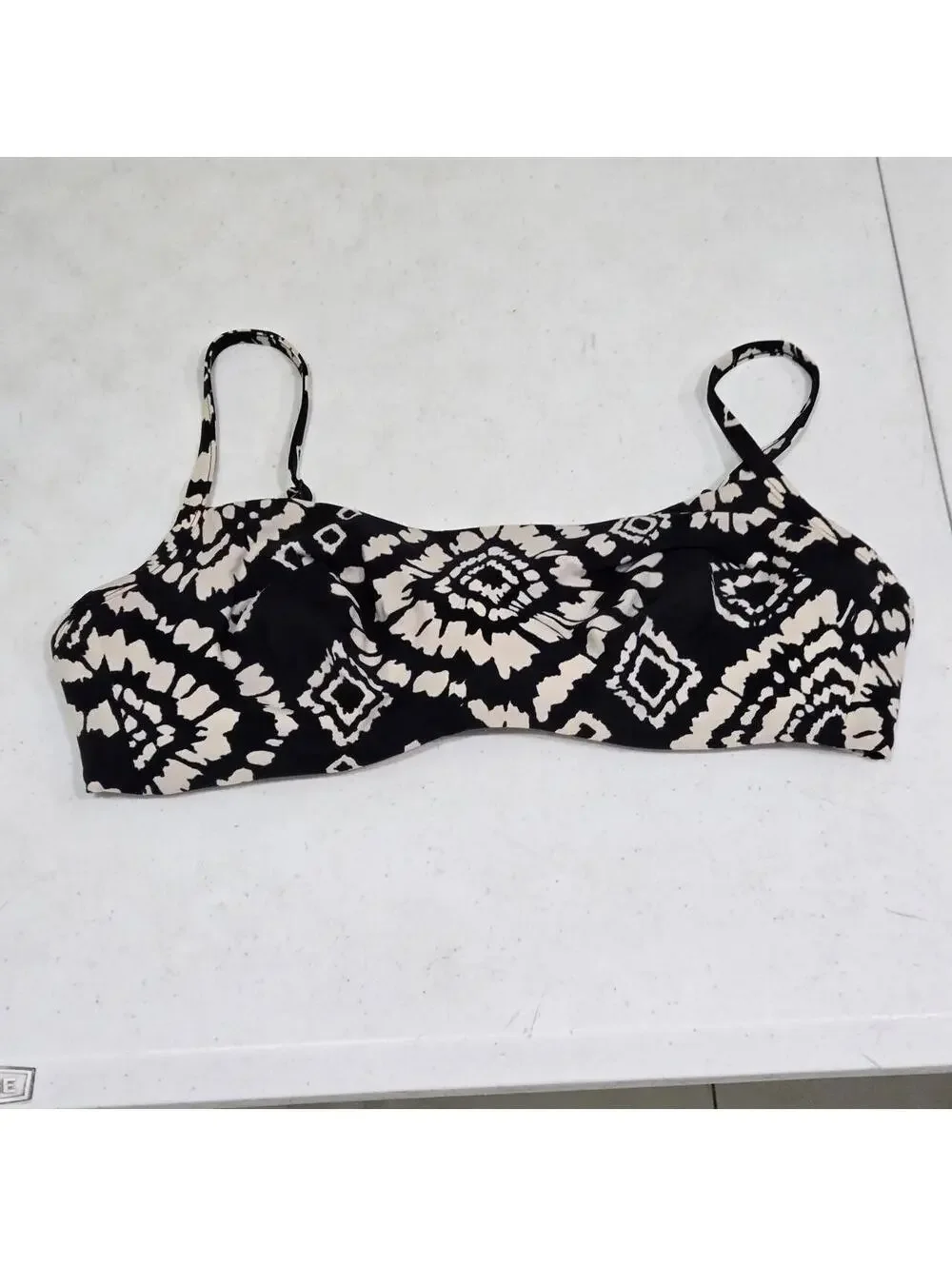 -Black and white bikini top